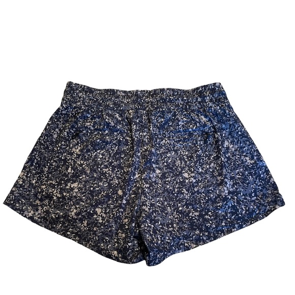 Athleta printed Baja short size 2 - Picture 3 of 4